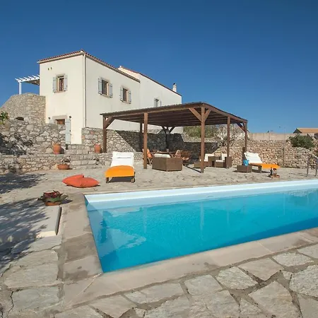 Cerigo فيلة Aroniadhiánika